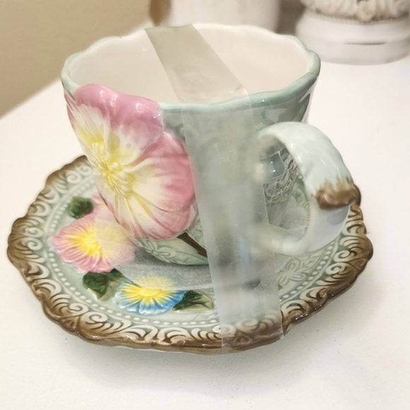 Corner Ruby Botanical Collection Floral 3 Piece Cup&Saucer & Spoon Set ~ New - Picture 4 of 9